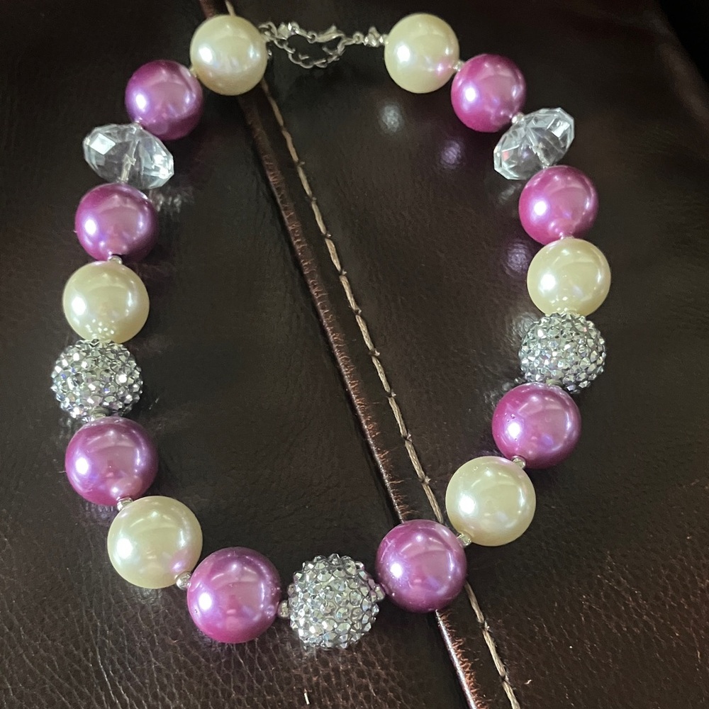 Pearl and Crystal gum ball Necklace - Pink & Cream
